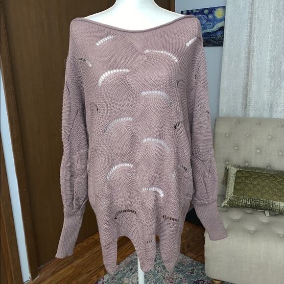 Dolman Sleeved Sweater - Picture 6 of 6